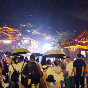以美丽回答一切的西江千户苗寨